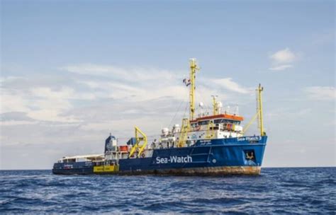 A­B­ ­ü­l­k­e­l­e­r­i­ ­S­e­a­ ­W­a­t­c­h­ ­g­e­m­i­s­i­n­i­ ­y­a­l­n­ı­z­ ­b­ı­r­a­k­t­ı­
